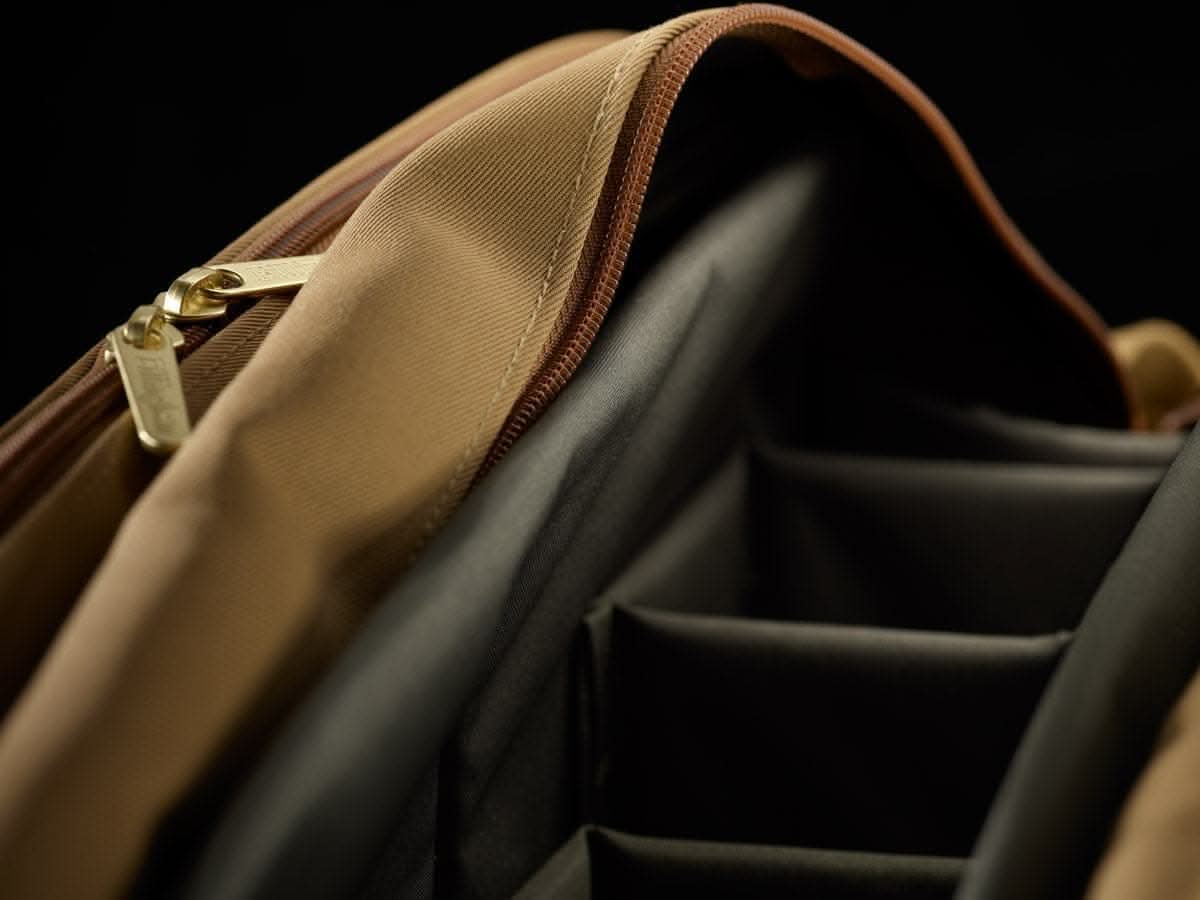 555 MKII Camera/Laptop Bag - Image 9